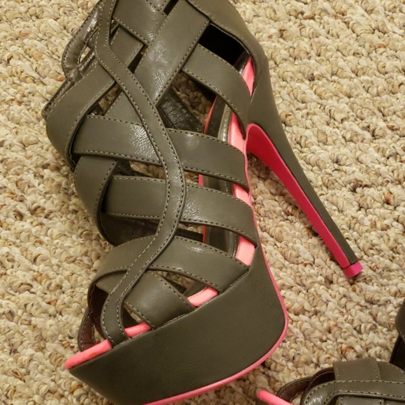 Shoes - Picture 2 of 3